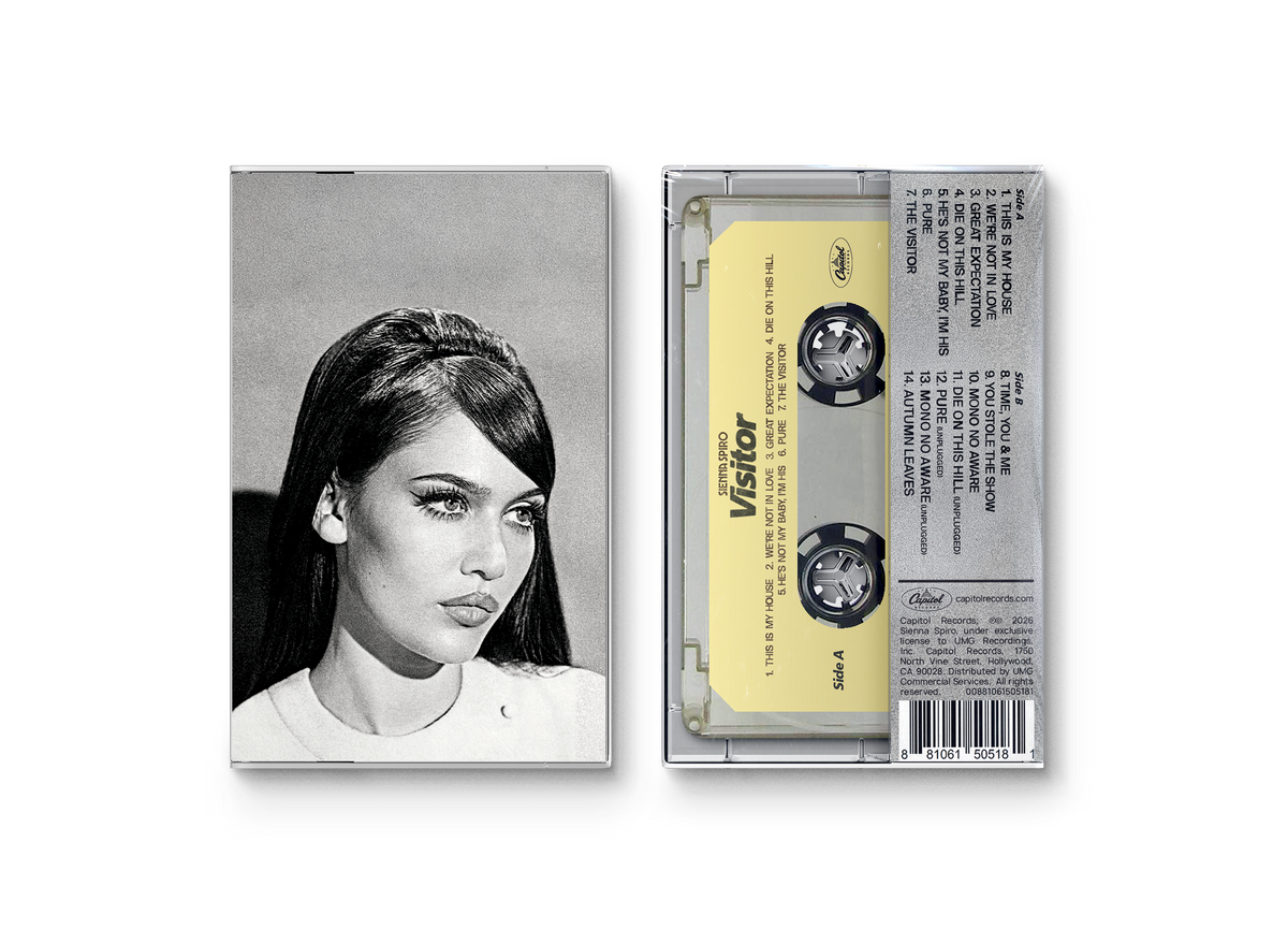 Pré-Venda Sienna Spiro - Visitor (Deluxe Unplugged) - Cassete Exclusiva